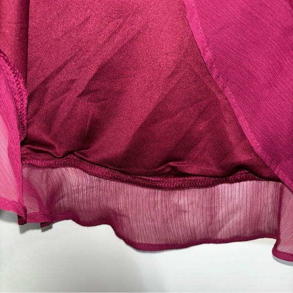 Nine West Blouse Women’s Medium Wine Maroon Lined Button Up Ruffle Flowy Dressy - Picture 8 of 10